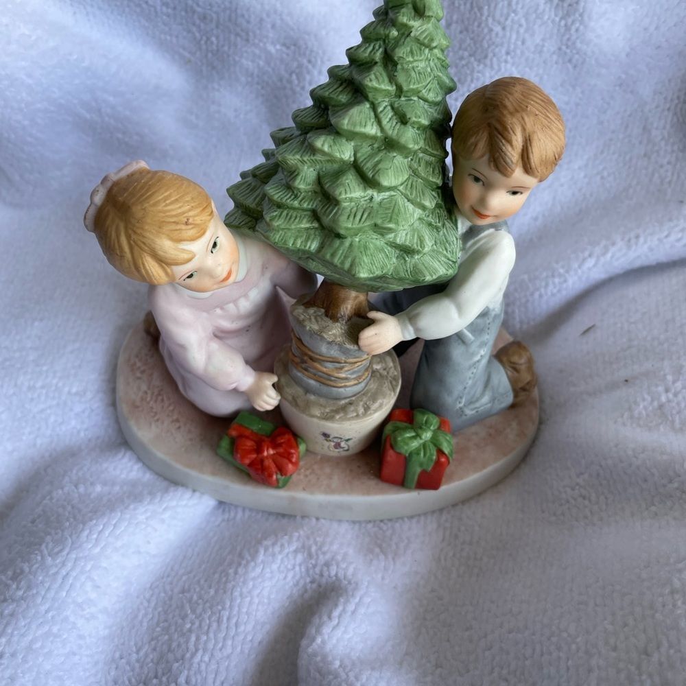 Vintage The Potters House Kids CHEERFUL GIVERS Figurine God Loves Cheerful Giver